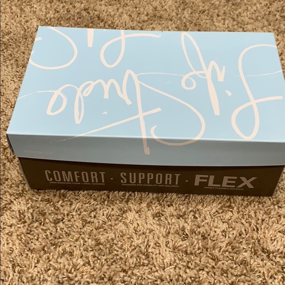 Life Stride Mexico Wedge Sandals ❗️SOLD❗️ - Picture 6 of 8